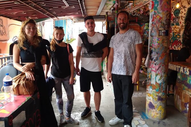 2-Hours Street Art Walking Tour in Medellin Comuna 13 - Why the escalators tell Comuna 13’s story