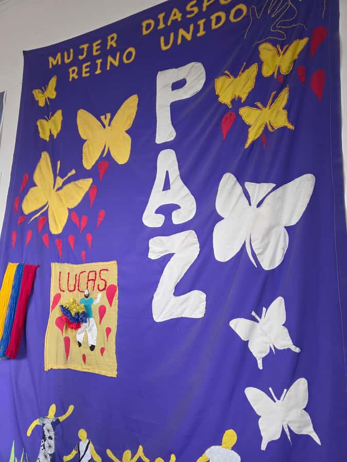3-in-1 Panoramic city tour Bogotá-beyond the traditional - Starting at Park 93 and riding the open-window bus