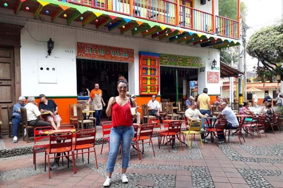 4-Hour Medellin, Envigado & Sabaneta Three County Tour - Sabaneta’s Compact Plaza and Big Buñuelos