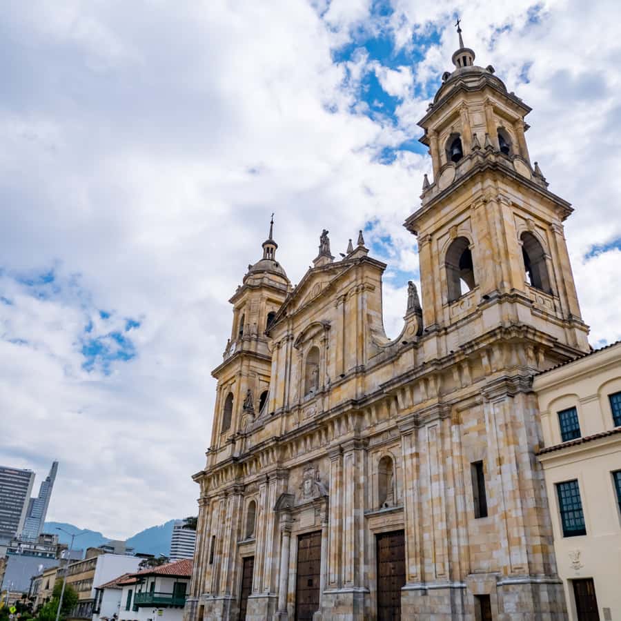 7-hour City Tour of Historic Bogotá with Monserrate - Botero Museum and the Gold Museum