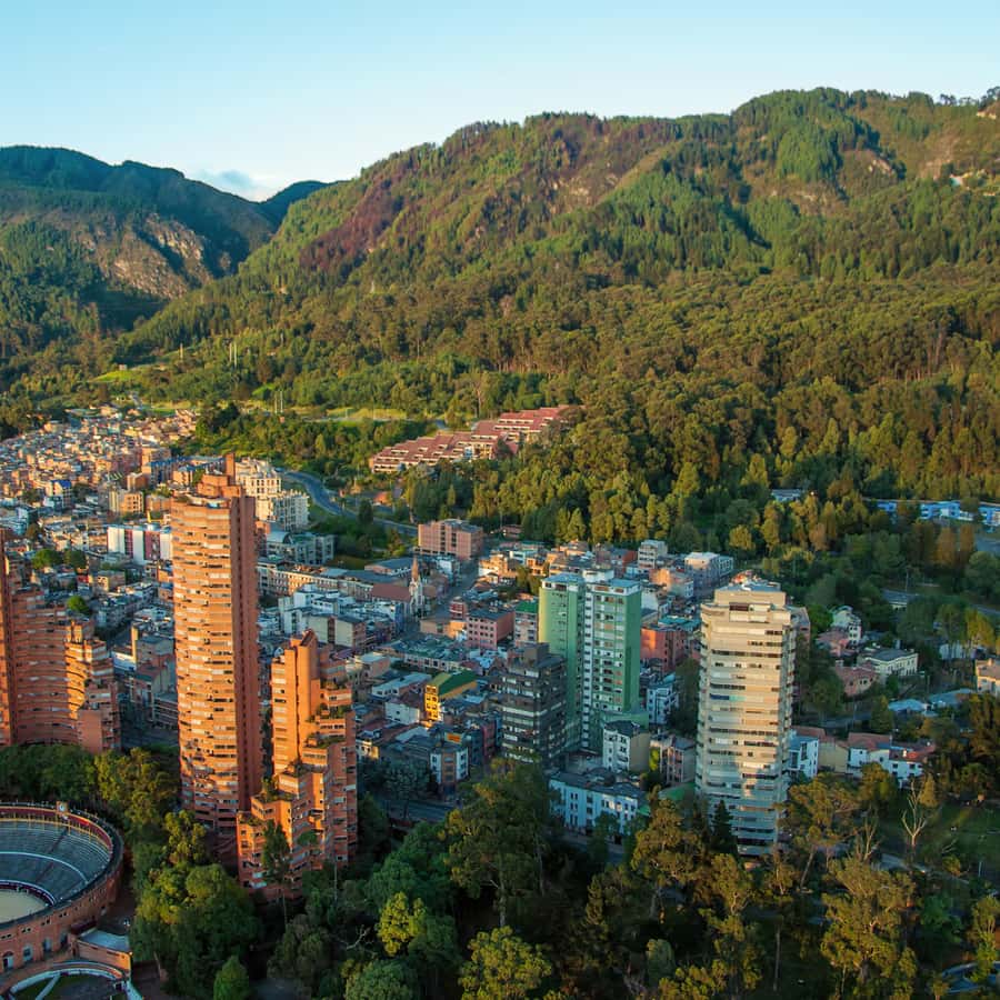 7-hour City Tour of Historic Bogotá with Monserrate - Plaza de Bolívar and the buildings around it