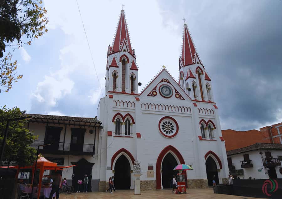 Antioquia’s Villages: El Retiro, La Ceja, and More - Salto del Tequendamita and a breath of mountain air