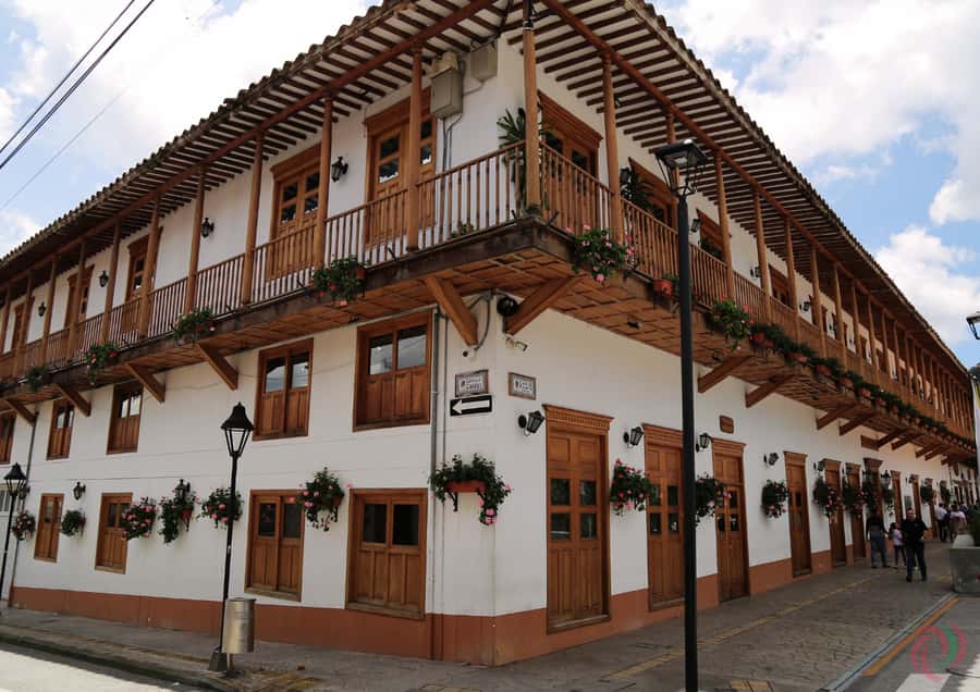 Antioquia’s Villages: El Retiro, La Ceja, and More - La Ceja, parks, flowers, and a slower pause