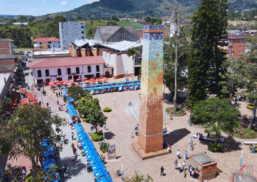 Antioquia’s Villages: El Retiro, La Ceja, and More - Starting from Medellín and getting organized