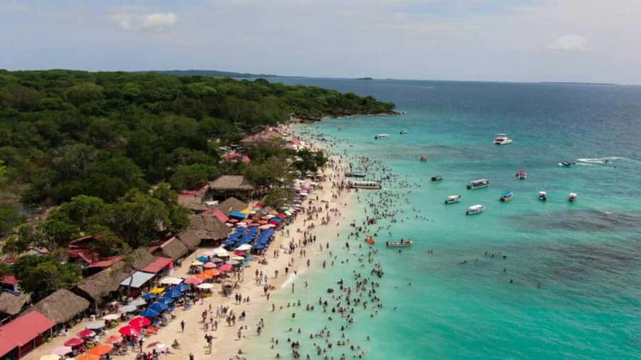 BARÚ: Enjoy the magic of Baru choosing best option for you - Leaving Cartagena by bus or boat