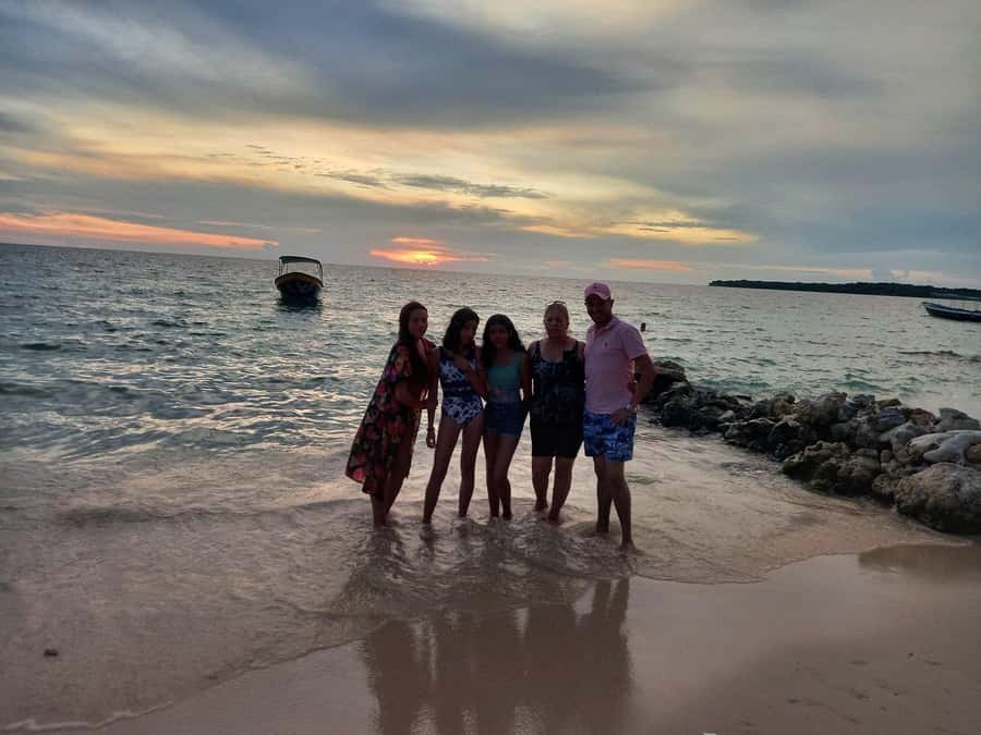Barú: Sunset on the beach + bioluminescense plankton - The nighttime lagoon and glowing plankton