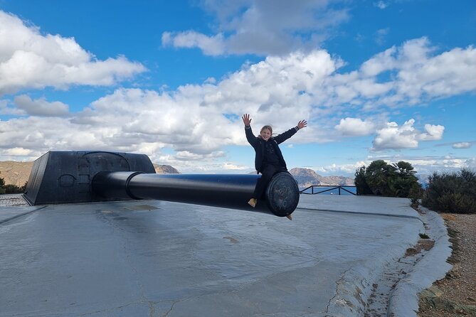 BIG GUNS "Bateria de Castillitos" JEEP WRANGLER (4 Hrs Max 4 PPL) - A private tour for up to four people