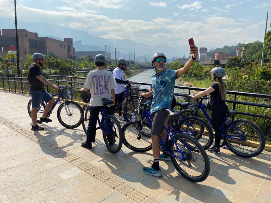 Bike Tour Medellin with Snacks and Local Beer - Why a bicycle is a smart way to see Medellín