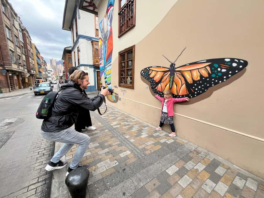 Bogotá: City Tour, Monserrate, Gold Museum, Plaza de Bolivar - Starting at the Gold Museum