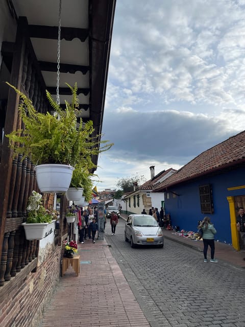 Bogotá: City Tour, Monserrate, Gold Museum, Plaza de Bolivar - How good is the guiding?