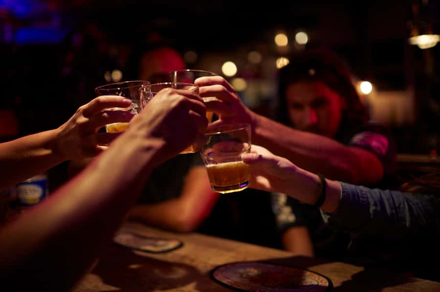 Bogotá: Craft Beer Tour with Tasting - The guides shape the whole evening