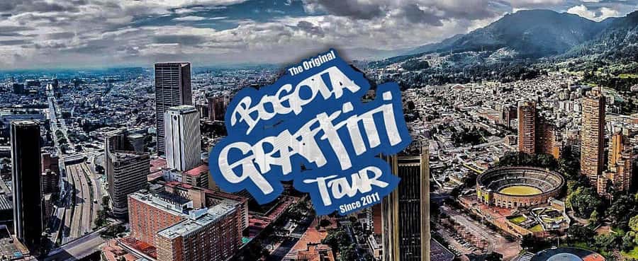 Bogotá: Graffiti Tour el mejor recorrido de arte urbano - Learning the language of graffiti
