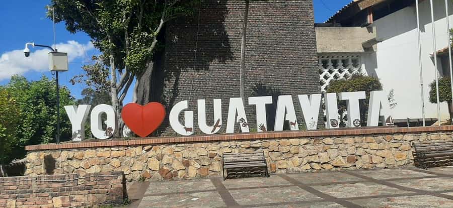 Bogota: Guatavita and Salt Cathedral Daily Group Tour - Transport, timing, and the real cost of convenience