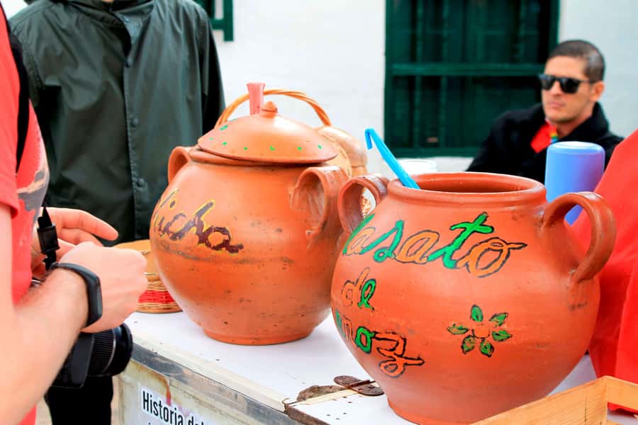 Bogota: La Candelaria Highlights Walking Tour - Key points at a glance