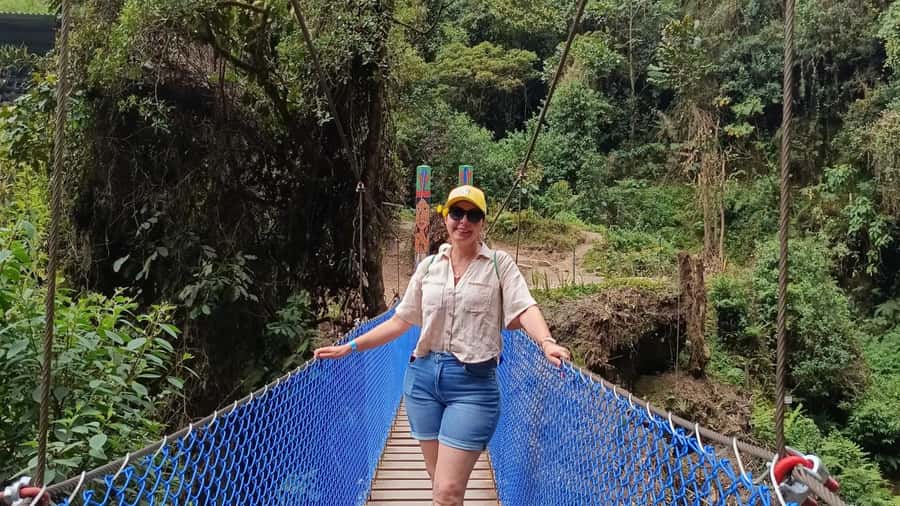 Bogota: La Chorrera Waterfall Guided Hike and Guadalupe Hill - Cueva de los Monos and the high view
