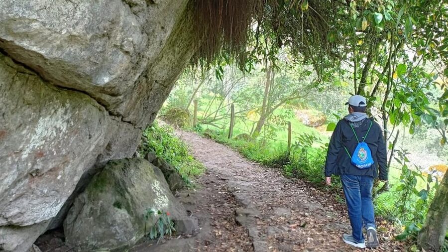 Bogota: La Chorrera Waterfall Guided Hike and Guadalupe Hill - Who should book this hike?