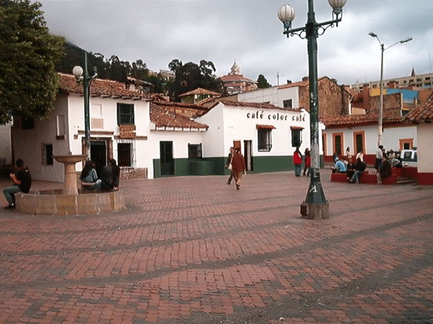 Bogota : Must-See Sites Walking Tour With a Guide - What $14 gets you