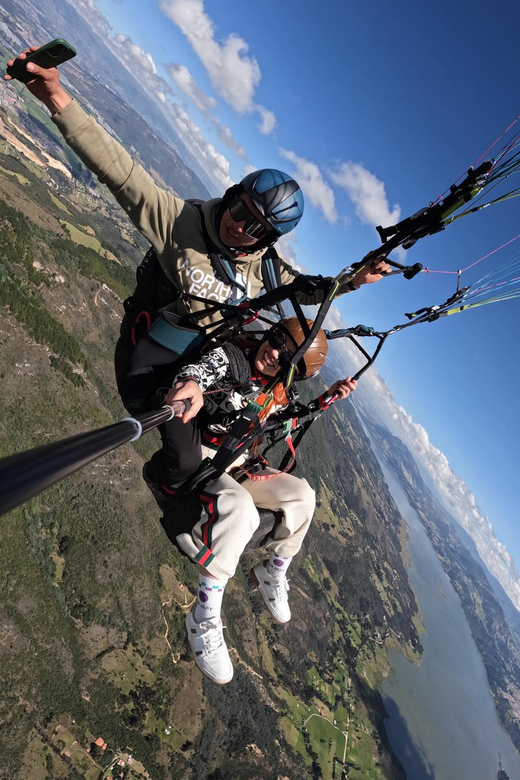 Bogota: Paragliding activity in La Calera with transfers - FAQ