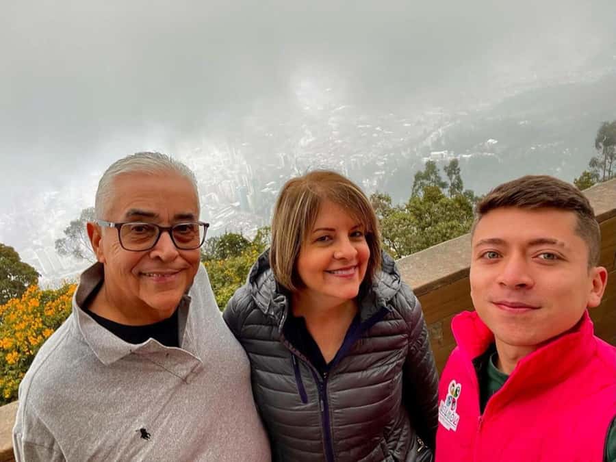Bogotá: Private City Tour, Monserrate, Emerald and Botero - Key points at a glance