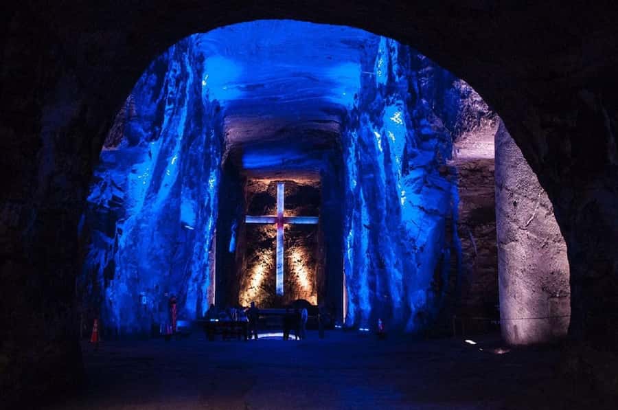 Bogotá: Salt Cathedral & Lake Guatavitá Tour with Lunch - Why this day trip works from Bogotá