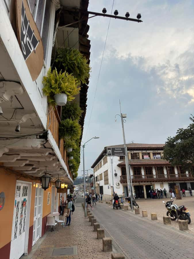 Bogota: Salt Cathedral of Zipaquira Private daily Trip - Lunch and Colombian food in Zipaquirá