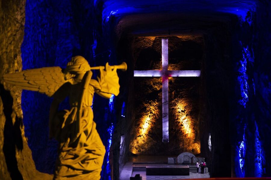 Bogotá: Salt Cathedral Private Tour with Entry Ticket Basic - Why the Salt Cathedral is worth the trip from Bogotá