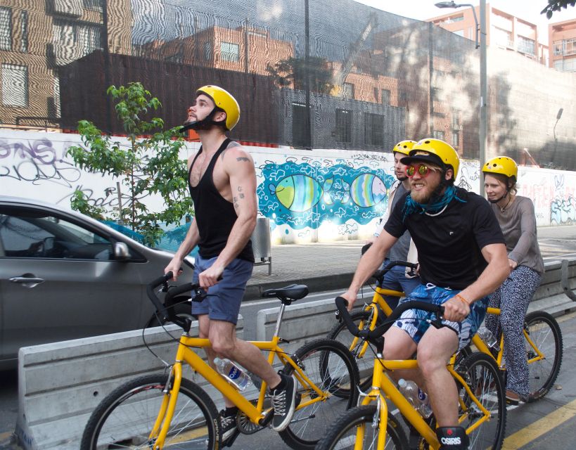 Bogotá: Shared Bike Tour - National Park, half forest and half public forum