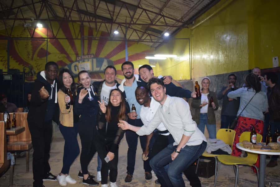 Bogotá: Tejo and Beer Tour - Playing 20-minute rounds at the tejo field