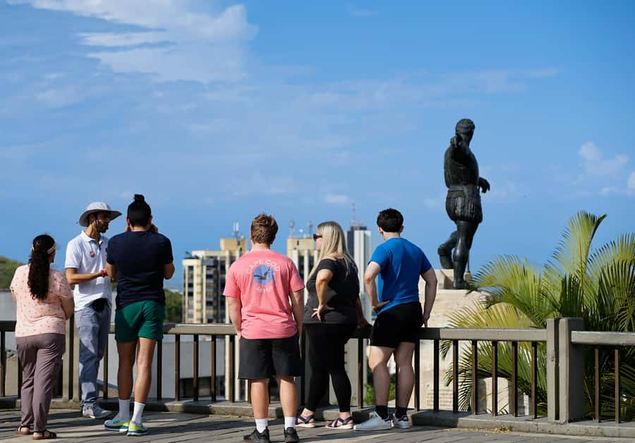 Cali: City Tour - Guides, language, and the human side of the tour
