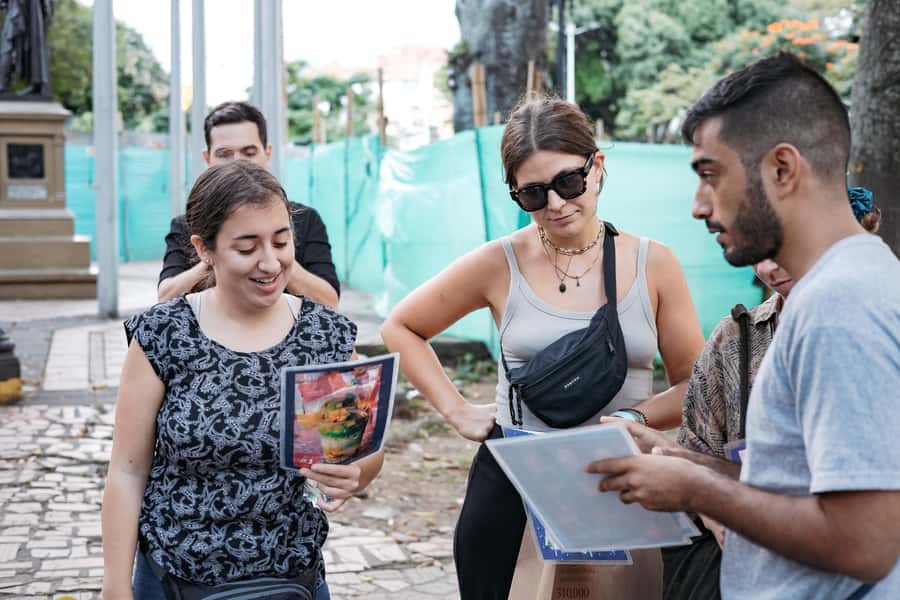 Cali: Street Food Tour - A salsa pause before more food