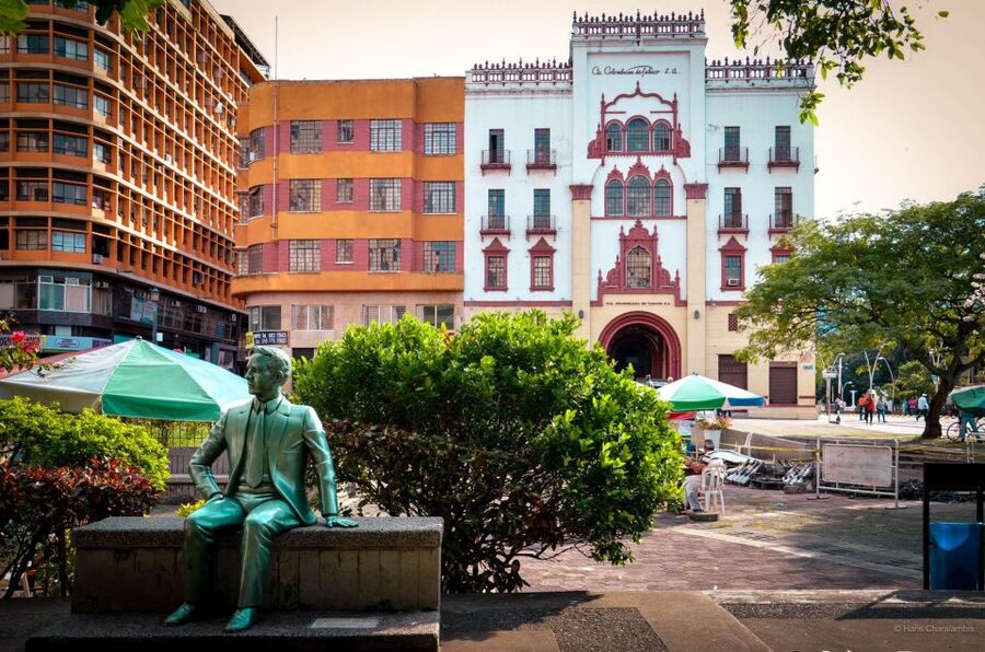 Cali: Three hours walking Cali City discovery tour - Key things to know before you book