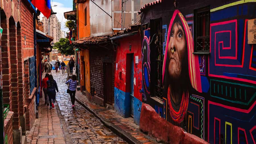 Candelaria Unveiled: Cool-tural Heritage Walking Tour - Starting at the Policarpa Salavarrieta Monument