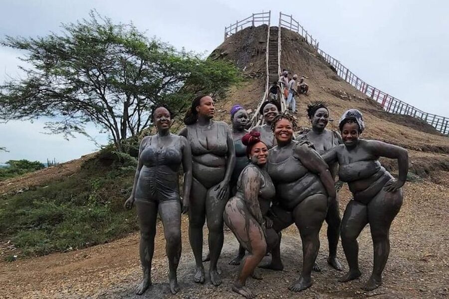 Cartagena: 4 Hour Private Tour to Totumo Mud Volcano - The local help, massages, and tipping