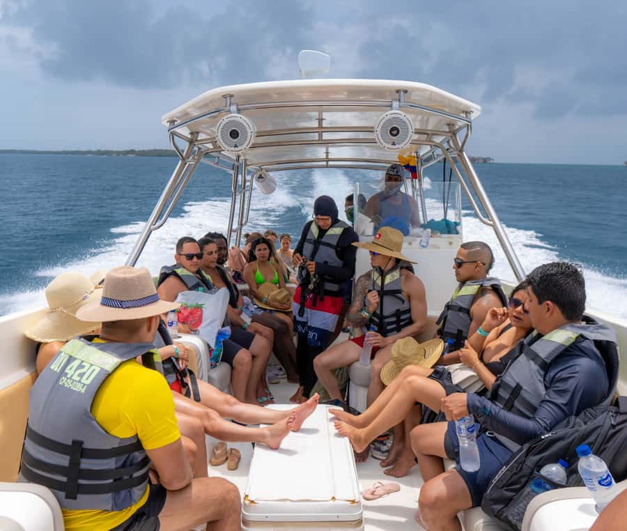 Cartagena: 5 Island Boat Tour with Night Bioluminescent Stop - Bocachica and the first view of the coast