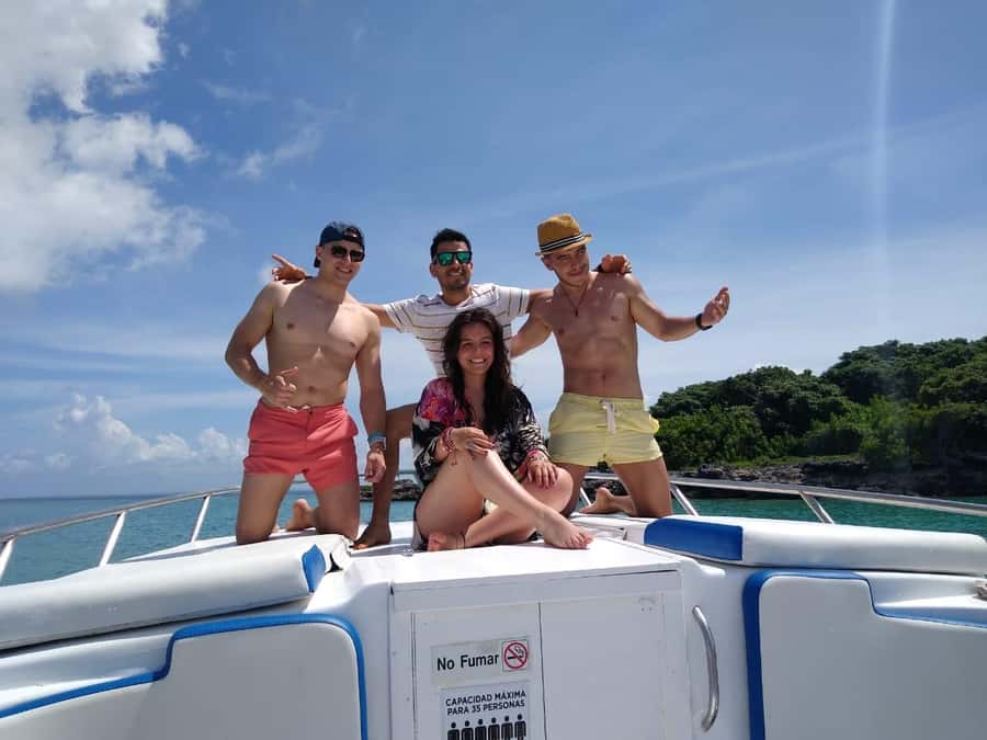 Cartagena: 5-Island Trip by Boat with Lunch and Snorkeling - Rosario Islands and Isla Grande snorkeling