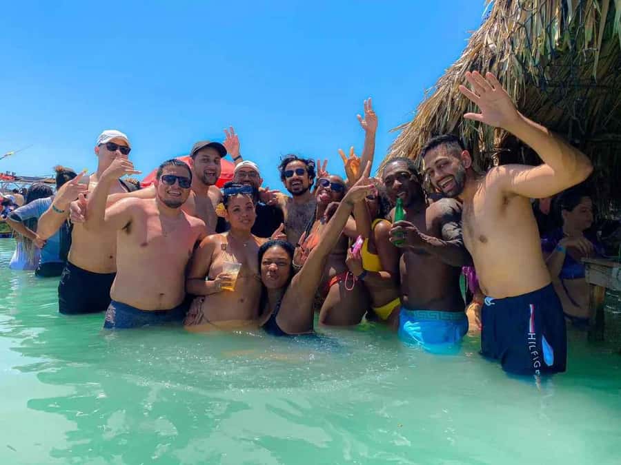 Cartagena: 5 Rosario Islands, Full party with drinks, Snorkeling and lunch - Isla Grande and Pablo Escobar’s submerged plane
