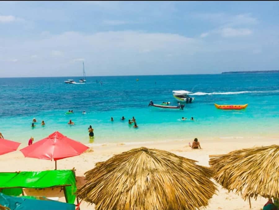 Cartagena: Barù Island Playa Blanca with Lunch - Is $26 a fair price?