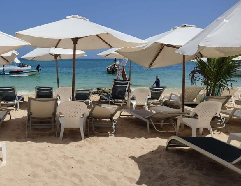 Cartagena: Baru Island & Playa Tranquila Day Trip with Lunch - What lunch really includes