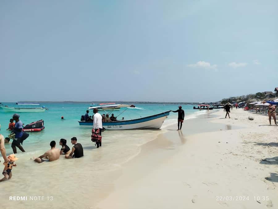 Cartagena: BARÚ Playa blanca with SNORKELING INCLUDED - What to pack for a more comfortable outing