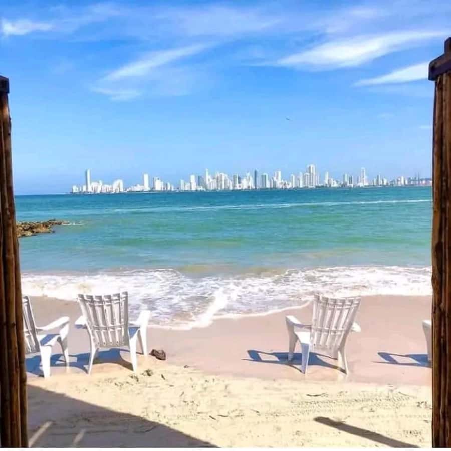 Cartagena: BEACH DAY ON TIERRA BOMBA ISLAND PUNTARENA - Lunch: a strong point at a low price