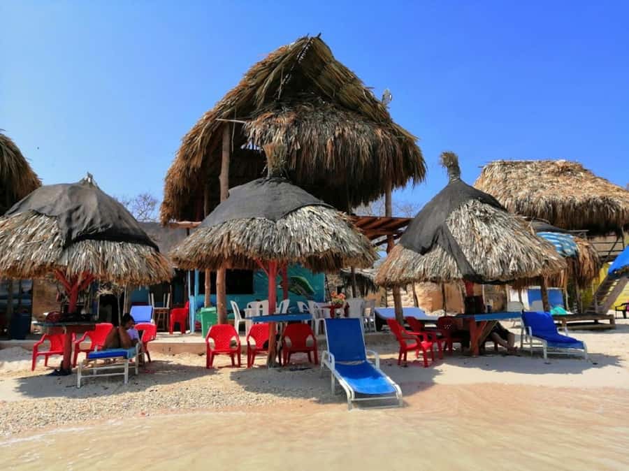 Cartagena: BEACH DAY ON TIERRA BOMBA ISLAND PUNTARENA - Is $11 a good deal?