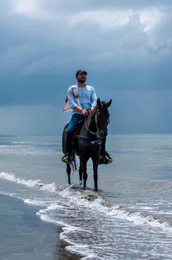 Cartagena: Beach Horse Ride and Colombian Equestrian Culture - Who will enjoy this most