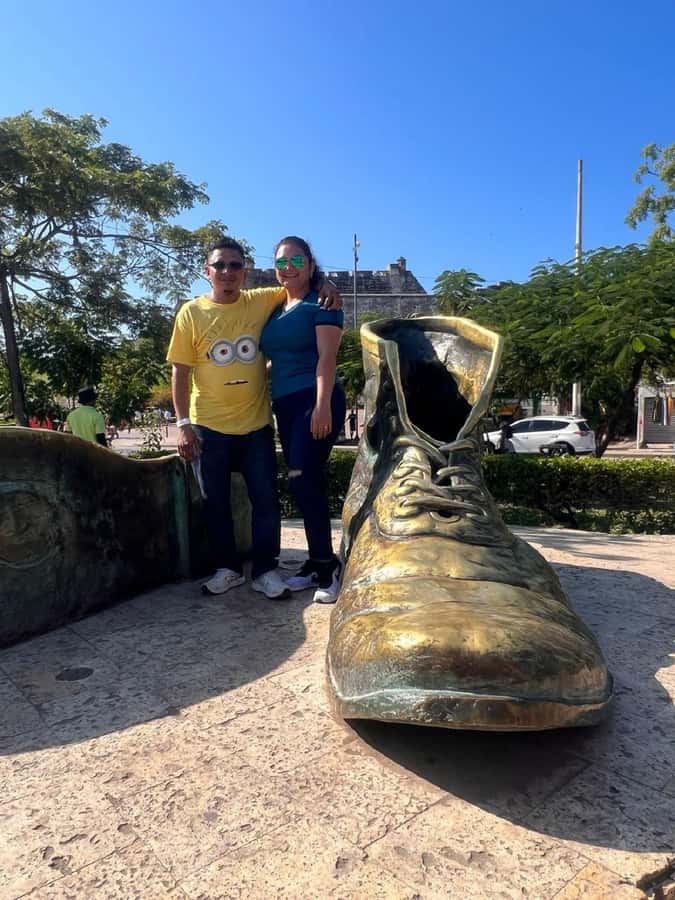 Cartagena: BILINGUAL CITY TOUR San Felipe Castle & Old city - India Catalina and Las Botas Viejas photo stops