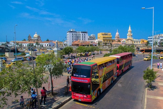 Cartagena: City Tour Hop On Hop Off - Bus Turistico de 2 pisos - How the audio guide changes the experience