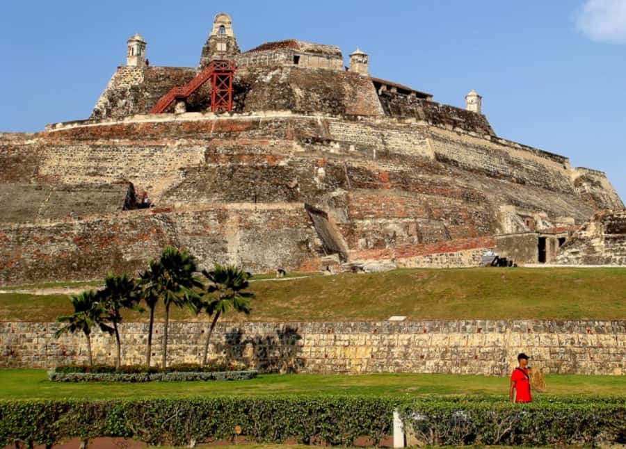 Cartagena City Tour with San Felipe Castle & Old Town Walk - What the private format changes
