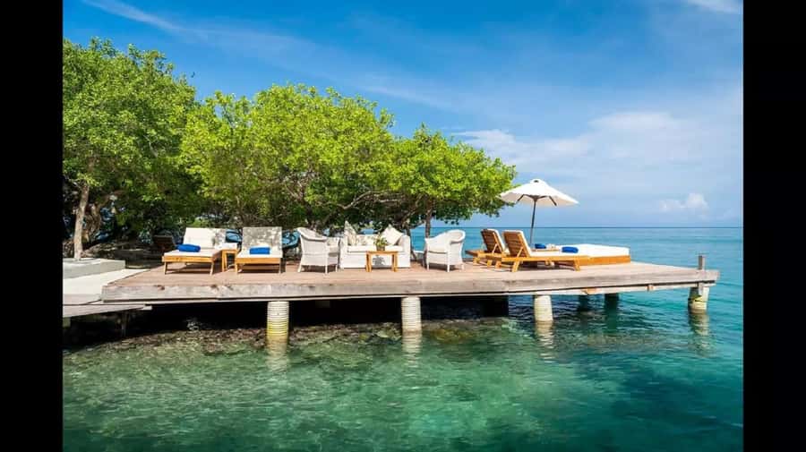 Cartagena: Coralina Island Day Trip with Lunch - Three day passes, three different values