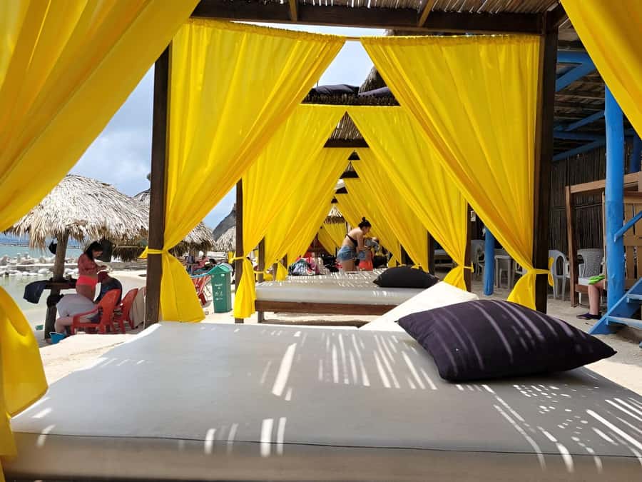 Cartagena: Day Tour to Tierra Bomba Island - Value compared with a luxury island day