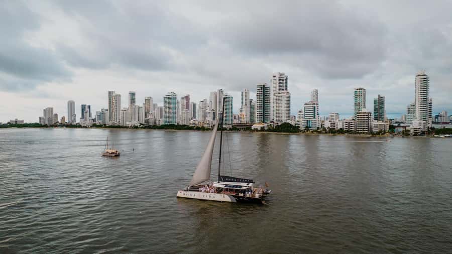 Cartagena de Indias: 2-Hour Sunset Cruise - Who should book this Cartagena cruise