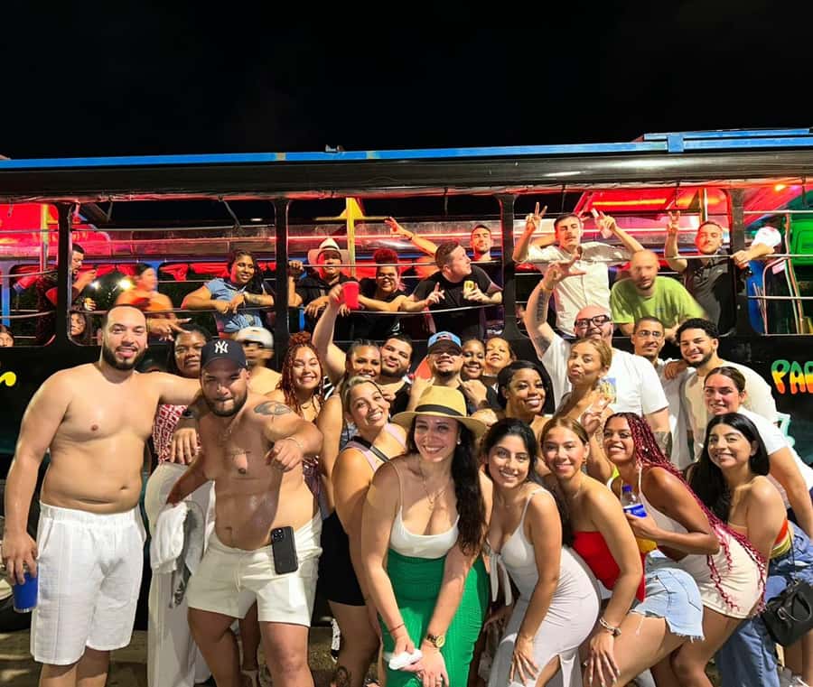Cartagena: Funny PartyBus with dance floor and good music! - Key points to know before boarding