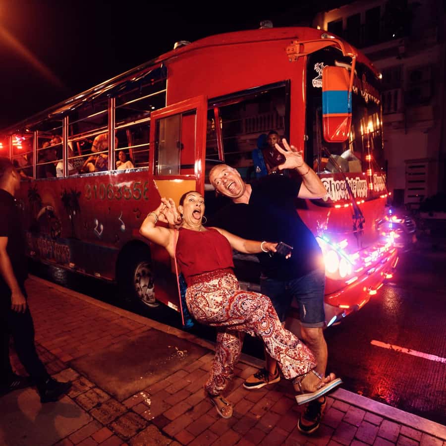 Cartagena: Funny PartyBus with dance floor and good music! - Boarding in Bocagrande and meeting the group